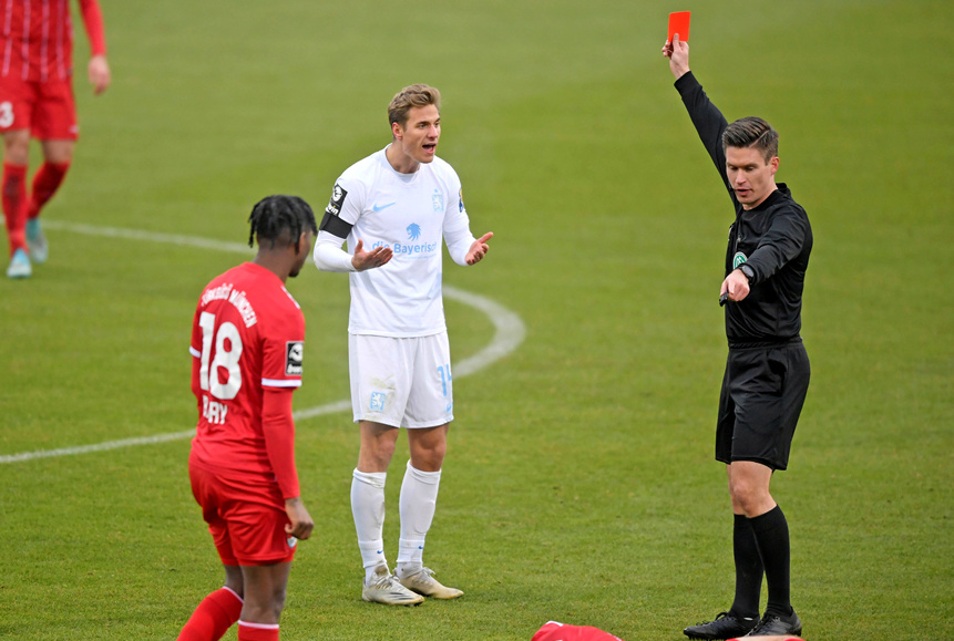 Schiedsrichter im Mittelpunkt: Auswertung strittiger Szenen – 13. Spieltag | 3. Liga
