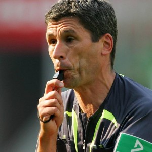 Read more about the article Merk über Schiedsrichter: „Einigen mangelt es an Akzeptanz“