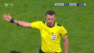 Read more about the article Champions League-Analyse mit Michael Oliver