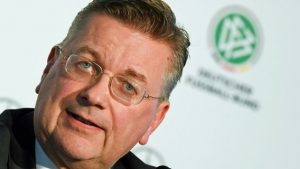 Read more about the article Videobeweis: DFB-Chef Grindel weist 96-Kritik zurück