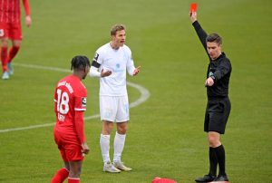 Read more about the article Schiedsrichter im Mittelpunkt: Auswertung strittiger Szenen – 13. Spieltag | 3. Liga