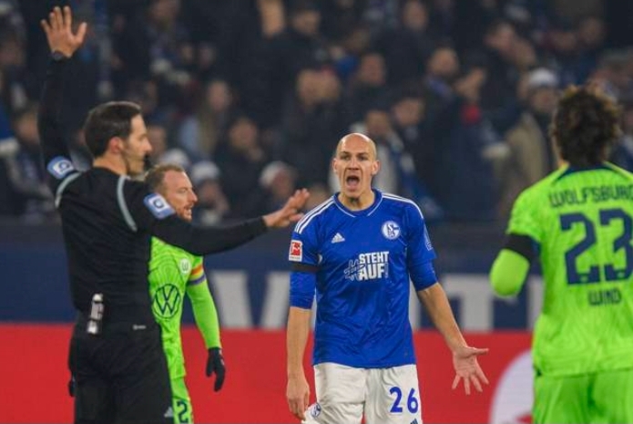 Read more about the article Schalke im VAR-Pech: Wieder nur 0:0 auf Schalke