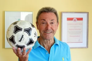 Read more about the article Ex-Schiedsrichter Siegfried Kirschen erhält Kristalfußball