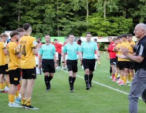 Read more about the article Plauener Schiedsrichter schafft den Aufstieg