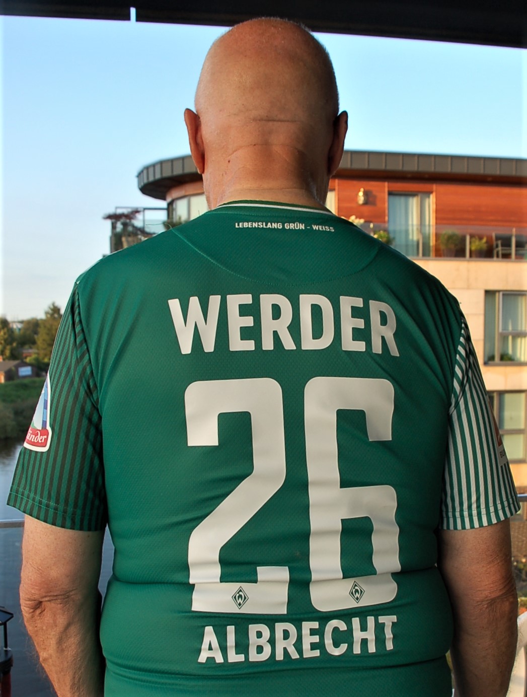 Read more about the article Werder Bremen verabschiedet Dieter Albrecht