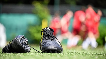 Read more about the article Schiedsrichter geschlagen – Fußballspiel wegen Körperverletzung abgebrochen