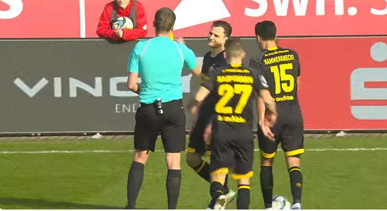 You are currently viewing Schiedsrichter im Mittelpunkt: Auswertung strittiger Szenen – 28. Spieltag | 3. Liga