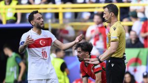 Mehr über den Artikel erfahren DFB prüft Mecker-Gelb intensiv