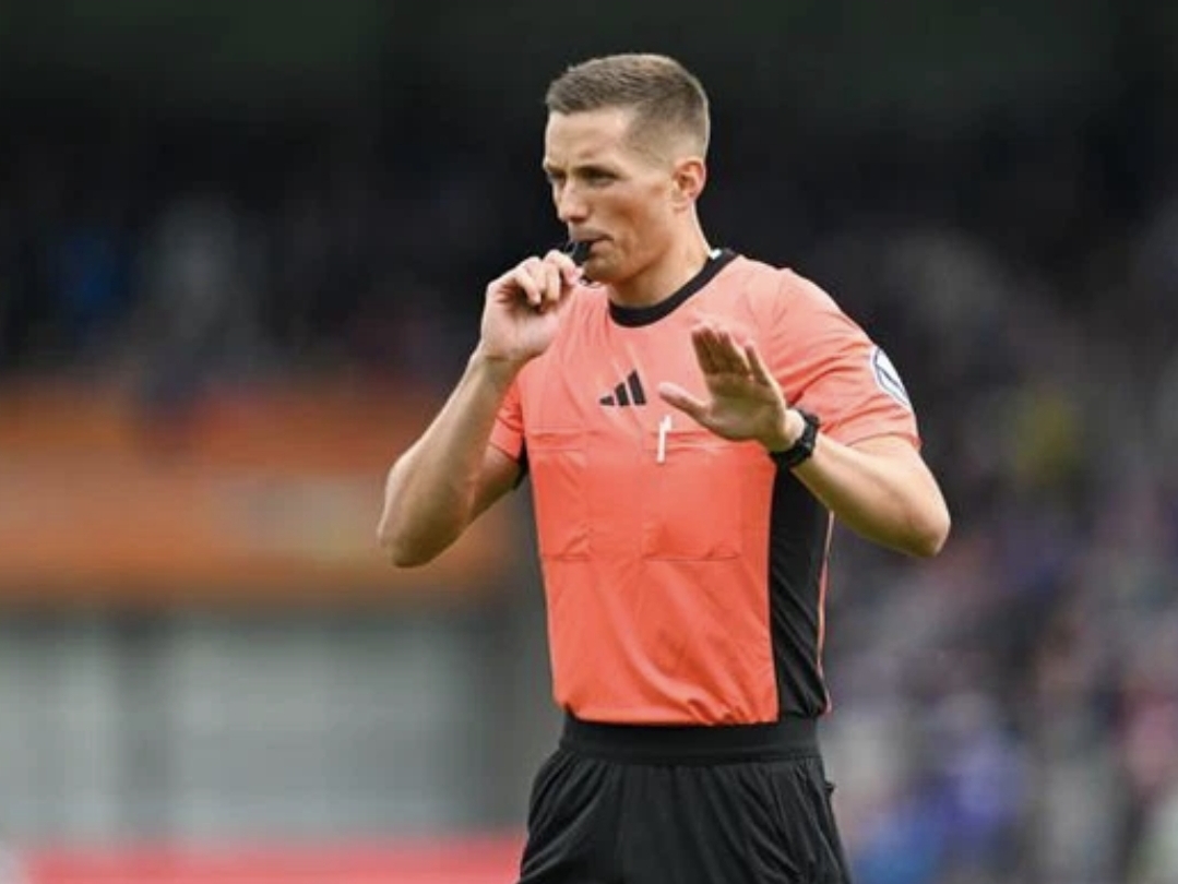 Mehr über den Artikel erfahren Als erster Schiedsrichter aus Wolfsburg: Felix Bickel pfeift in der 2. Bundesliga