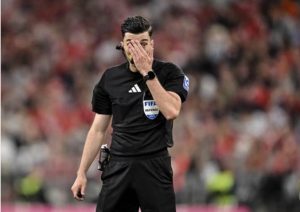 Mehr über den Artikel erfahren DFB erklärt, warum Leipzigs Treffer gegen Bayern nicht zählte