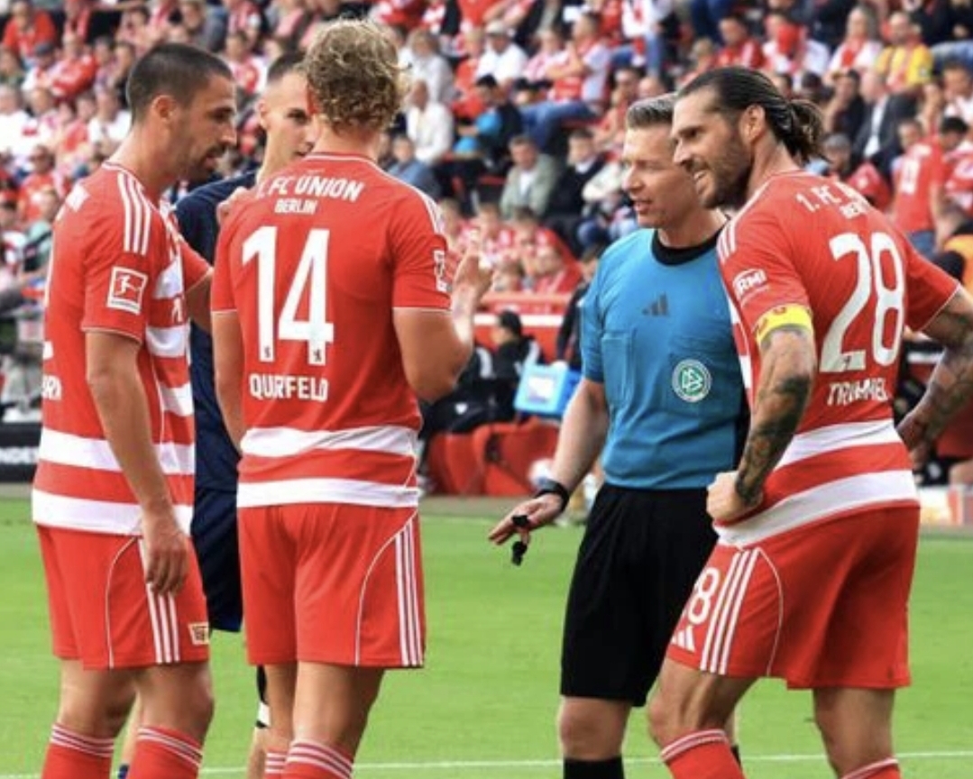 Mehr über den Artikel erfahren Wilde Bundesliga-Konferenz