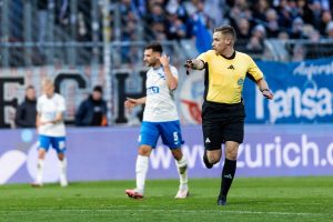 Mehr über den Artikel erfahren Schiedsrichter im Mittelpunkt: Auswertung strittiger Szenen – 12. Spieltag | 3. Liga