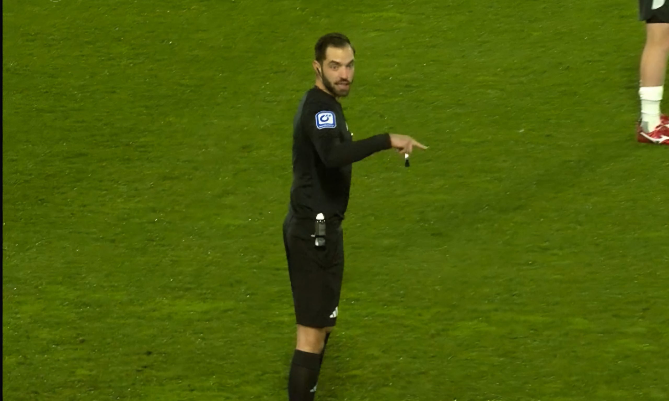 Du betrachtest gerade Schiedsrichter im Mittelpunkt: Auswertung strittiger Szenen – 18. Spieltag | 3. Liga