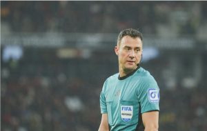 Mehr über den Artikel erfahren Zwayer wird Nummer 6 der Welt