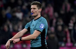 Mehr über den Artikel erfahren Florian Exner ist Schiedsrichter des Spieltags