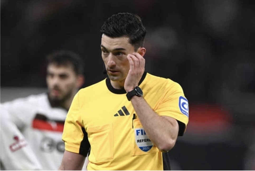 Du betrachtest gerade So lief es für Florian Badstübner bei Leverkusen vs. St. Pauli