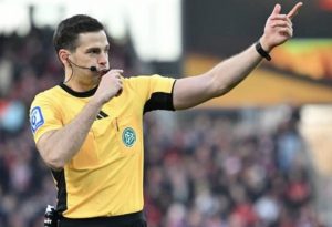 Mehr über den Artikel erfahren Schiedsrichter im Mittelpunkt: Auswertung strittiger Szenen – 21. Spieltag | 2. Liga