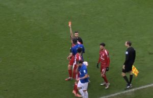 Mehr über den Artikel erfahren Schiedsrichter im Mittelpunkt: Auswertung strittiger Szenen – 23. Spieltag | 2. Liga