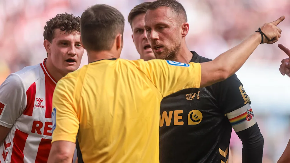 Mehr über den Artikel erfahren Mal wieder Streit ums Handspiel