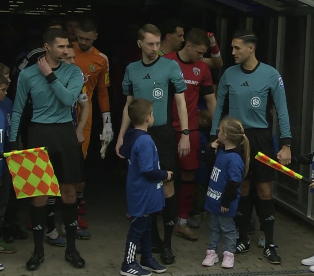 Du betrachtest gerade Schiedsrichter im Mittelpunkt: Auswertung strittiger Szenen – 31. Spieltag | 3. Liga