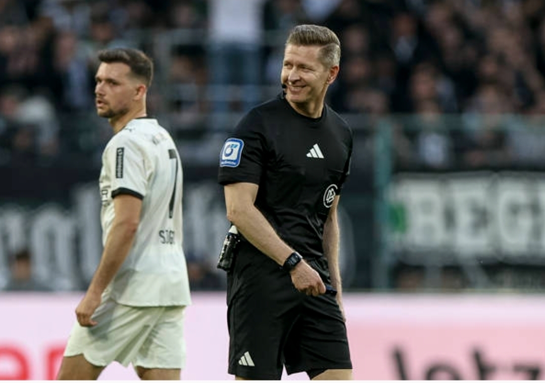 Mehr über den Artikel erfahren Schiedsrichter im Mittelpunkt: Auswertung strittiger Szenen – 30. Spieltag | Bundesliga