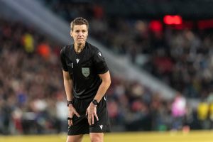 Mehr über den Artikel erfahren Siebert mit dem achten Champions-League-Einsatz