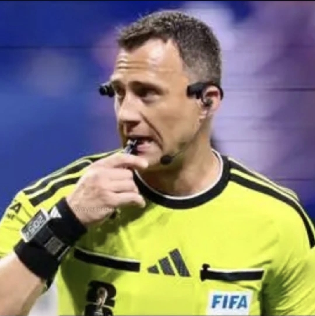 Mehr über den Artikel erfahren Kein Vertrauen mehr in Zwayer: FIFA watscht DFB-Schiedsrichter heftig ab