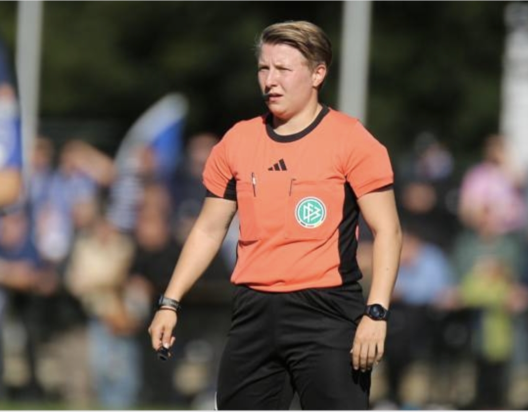 Mehr über den Artikel erfahren 2.Frauen-Bundesliga: Welche Schiedsrichterinnen sind im Einsatz?