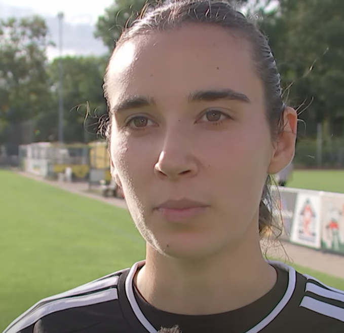 Du betrachtest gerade Vom Kindergarten in die 2.Frauen-Bundesliga – Lea Kretschmar
