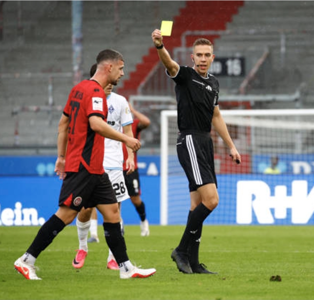 Du betrachtest gerade Lennart Kernchen ist Schiedsrichter des Spieltags!