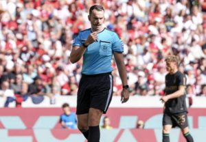 Mehr über den Artikel erfahren Richard Hempel ist Schiedsrichter des Spieltags