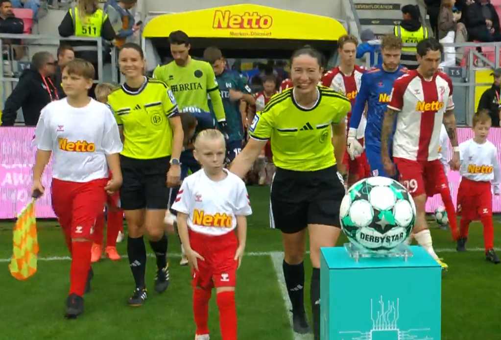 Du betrachtest gerade Schiedsrichter im Mittelpunkt: Auswertung strittiger Szenen – 10. Spieltag | 3. Liga