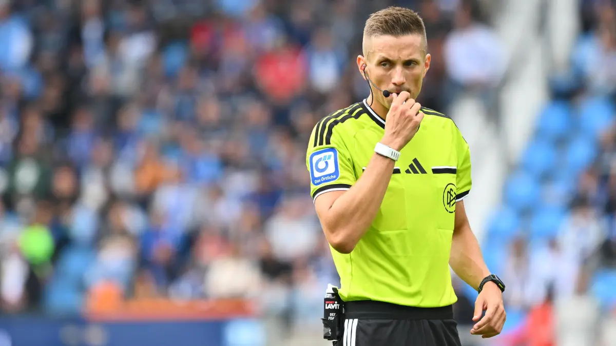 Du betrachtest gerade Felix Bickel auf dem Betzenberg – die Schiedsrichter des 10. Zweitliga-Spieltags